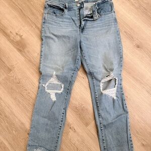 Levi’s 724 High Rise Straight Crop Light Blue Distressed Women’s Jeans